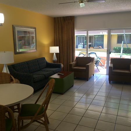 Surf Rider Resort Помпано Бич Экстерьер фото
