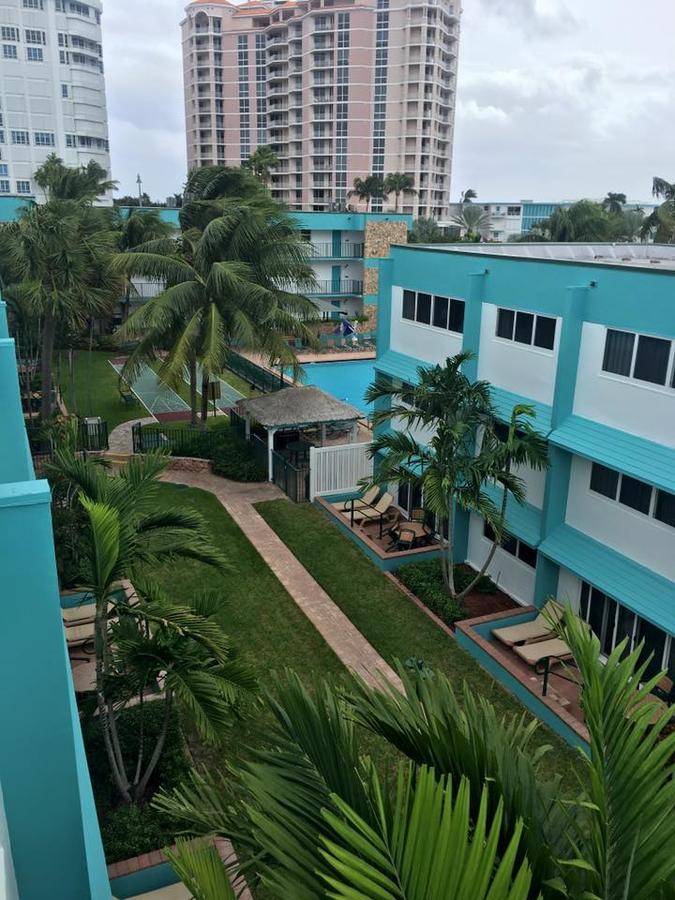 Surf Rider Resort Помпано Бич Экстерьер фото