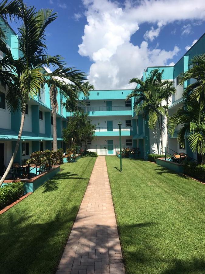 Surf Rider Resort Помпано Бич Экстерьер фото