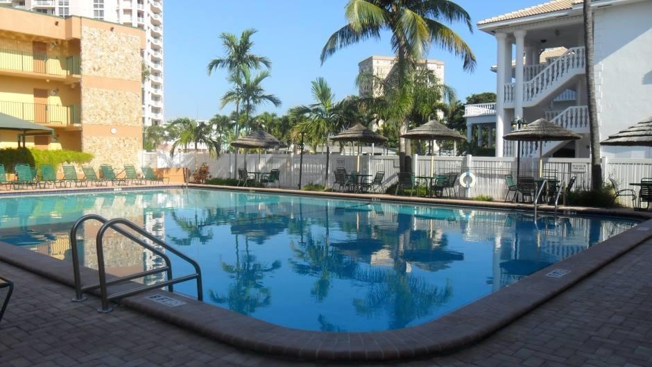 Surf Rider Resort Помпано Бич Экстерьер фото